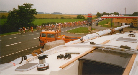 Tour de France vom Deck einer Jeanneau Sun Odyssey 45.1